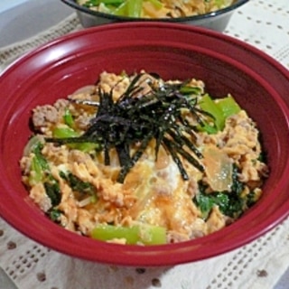 小松菜と挽き肉の玉子丼